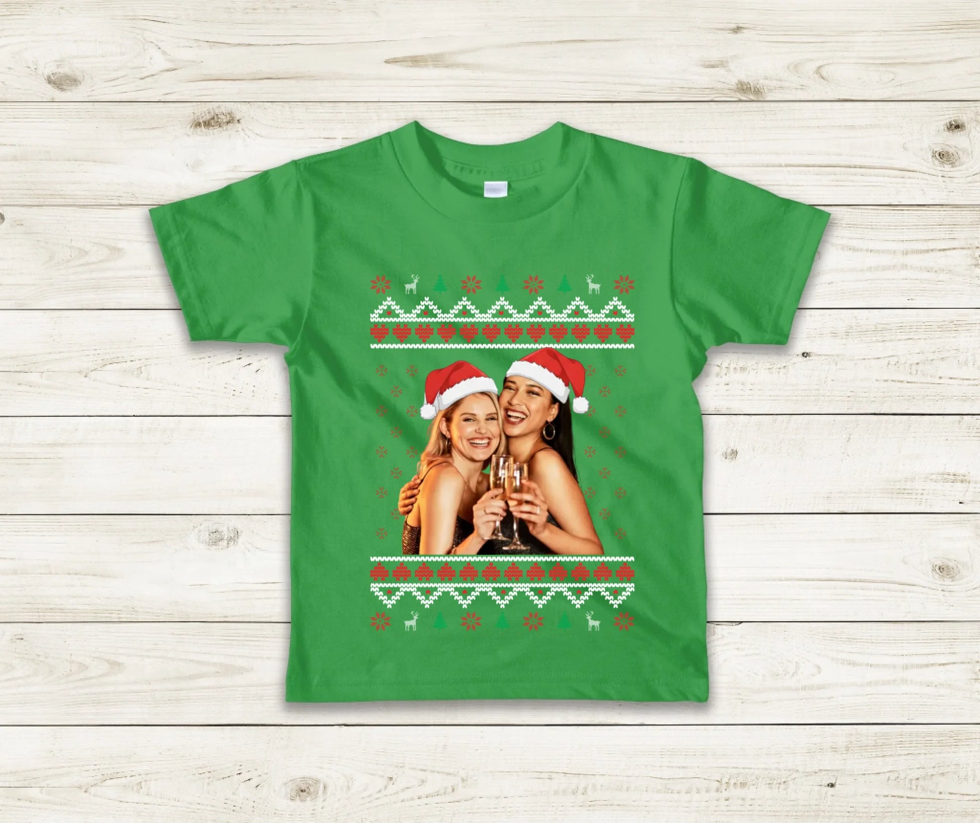 AA 2105W Green Wooden Background