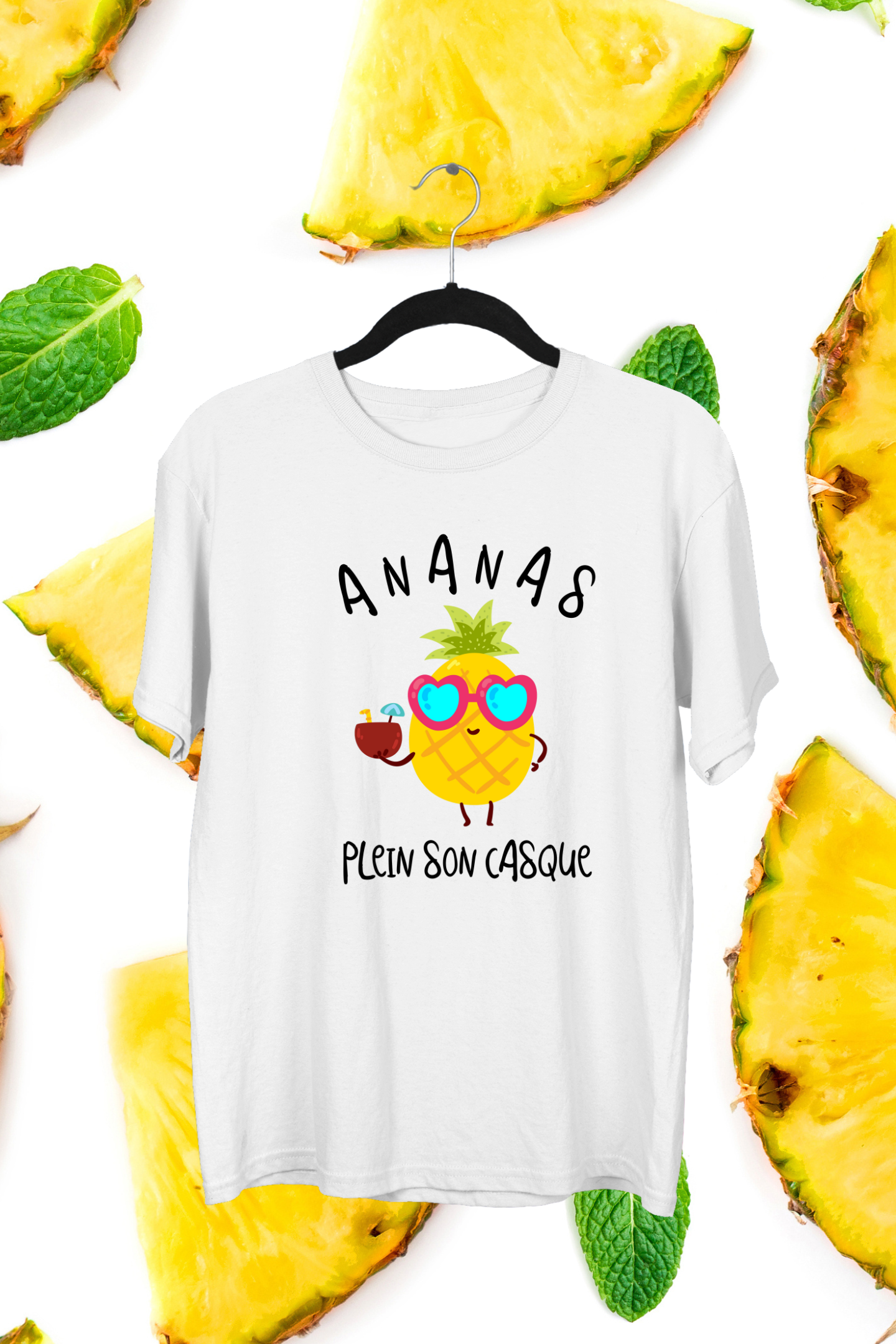 T-Shirt Ananas plein son casque Image principale du produit