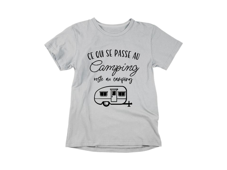 T-Shirt Ce qui se passe au camping, reste au camping-Simplement Vrai Boutique Made In Québec
