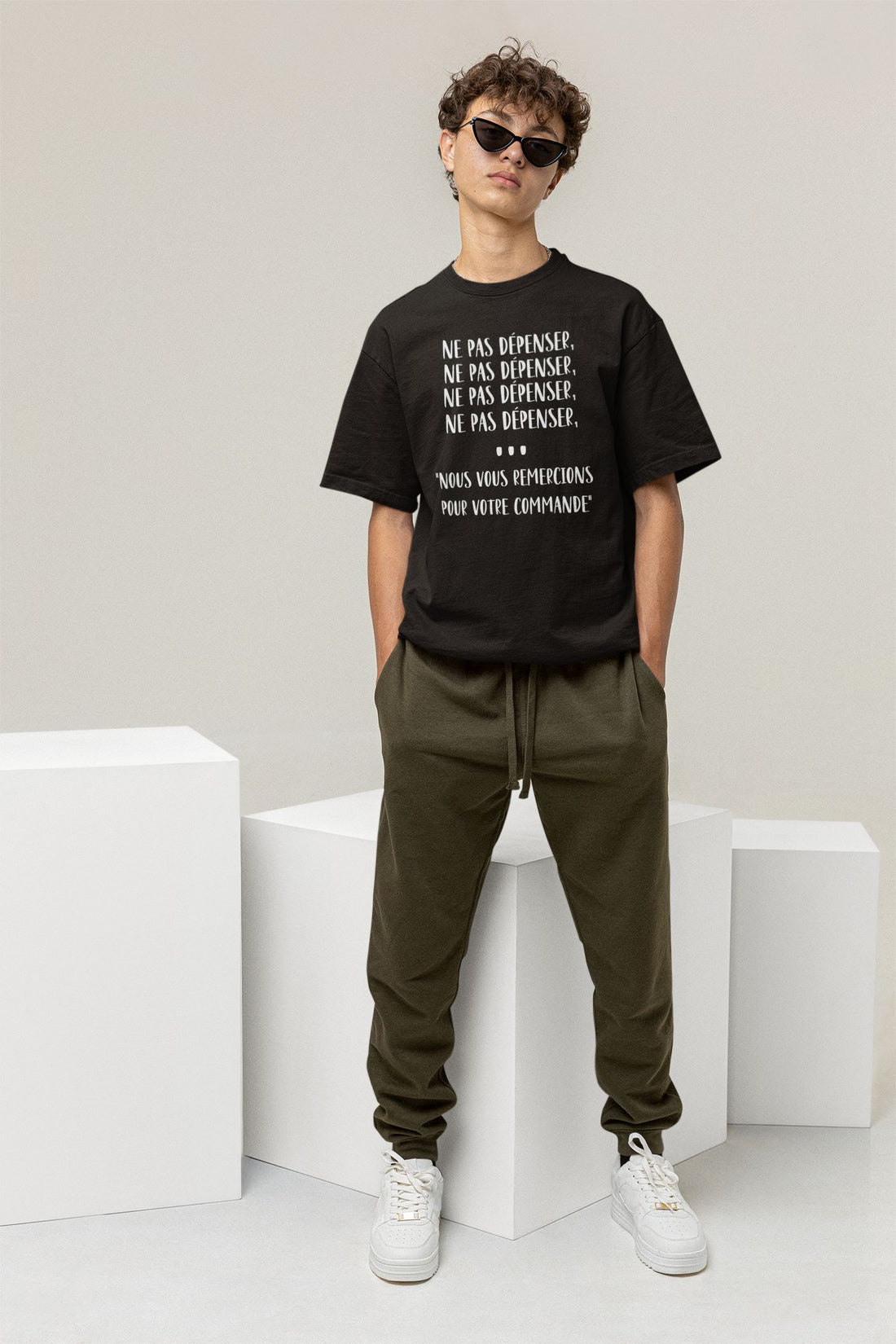 T-Shirt Ne pas dépenser-Simplement Vrai Boutique Made In Québec