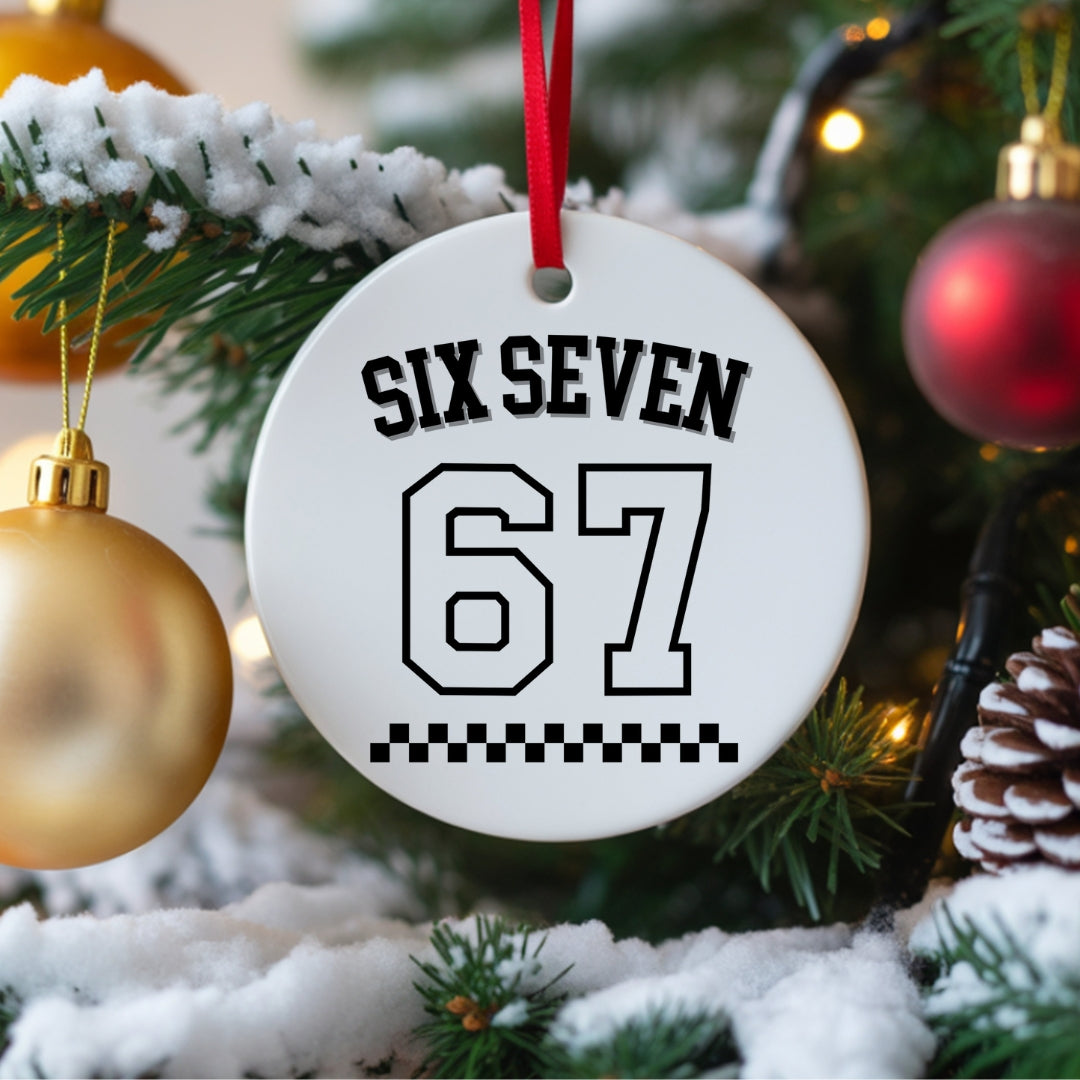 Ornement de Noël Six Seven 67